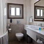 Semeli מלון 3*