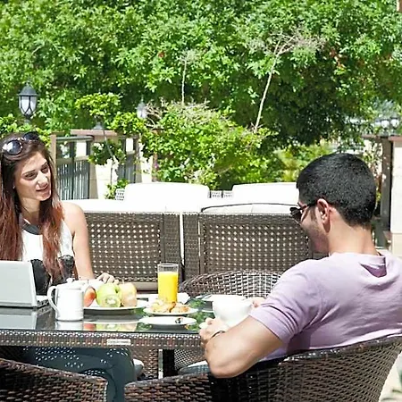 Hotel Semeli 3*