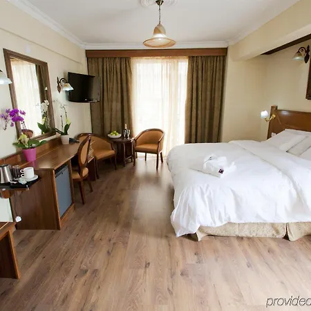 Отель Semeli 3*