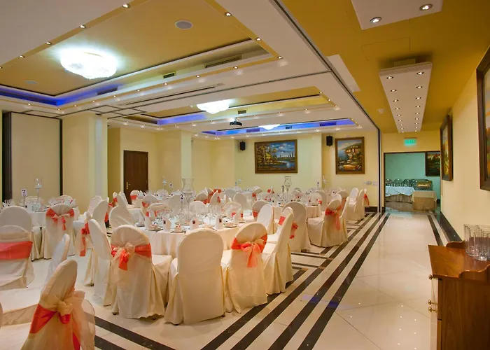 سيميلي فندق